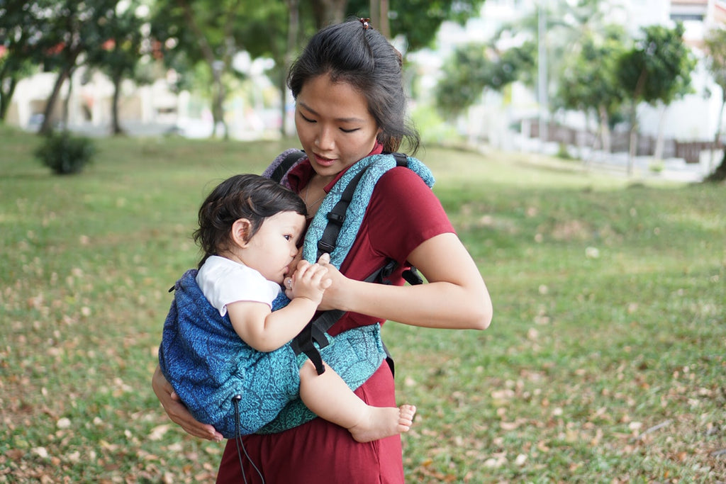 Babywearing & Breastfeeding